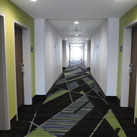 Holiday Inn Express & Suites Moore By Ihg Εξωτερικό φωτογραφία