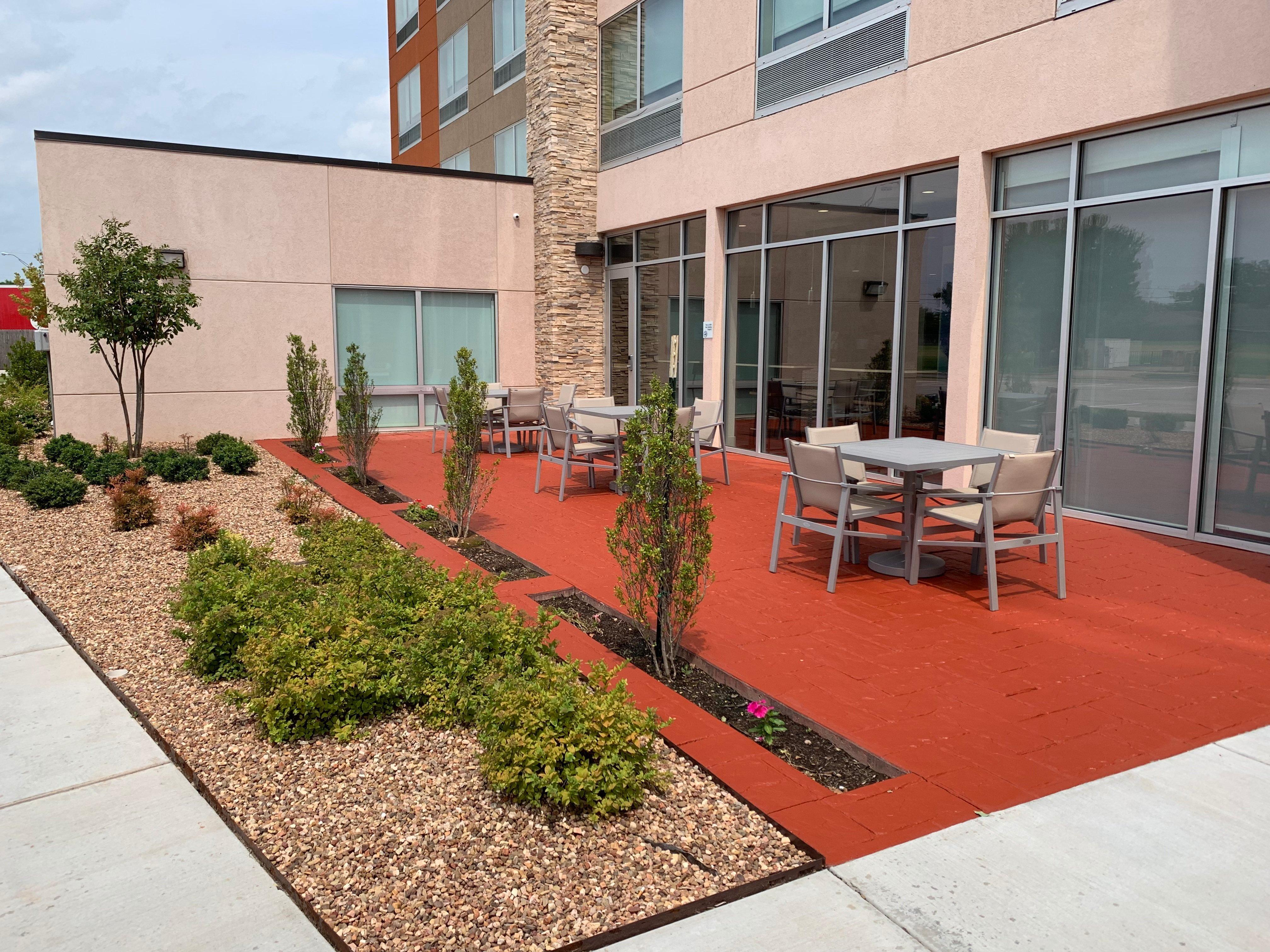 Holiday Inn Express & Suites Moore By Ihg Εξωτερικό φωτογραφία