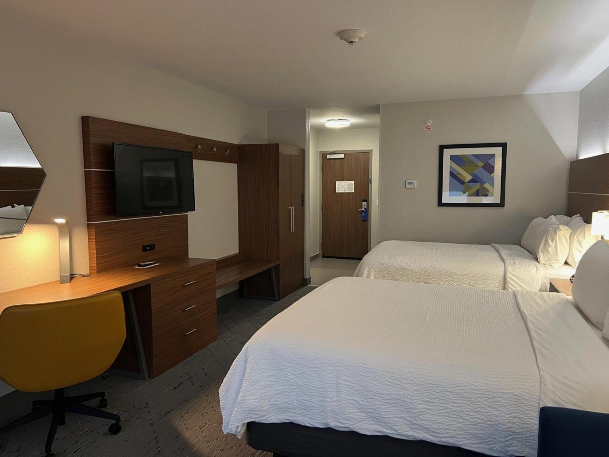Holiday Inn Express & Suites Moore By Ihg Εξωτερικό φωτογραφία